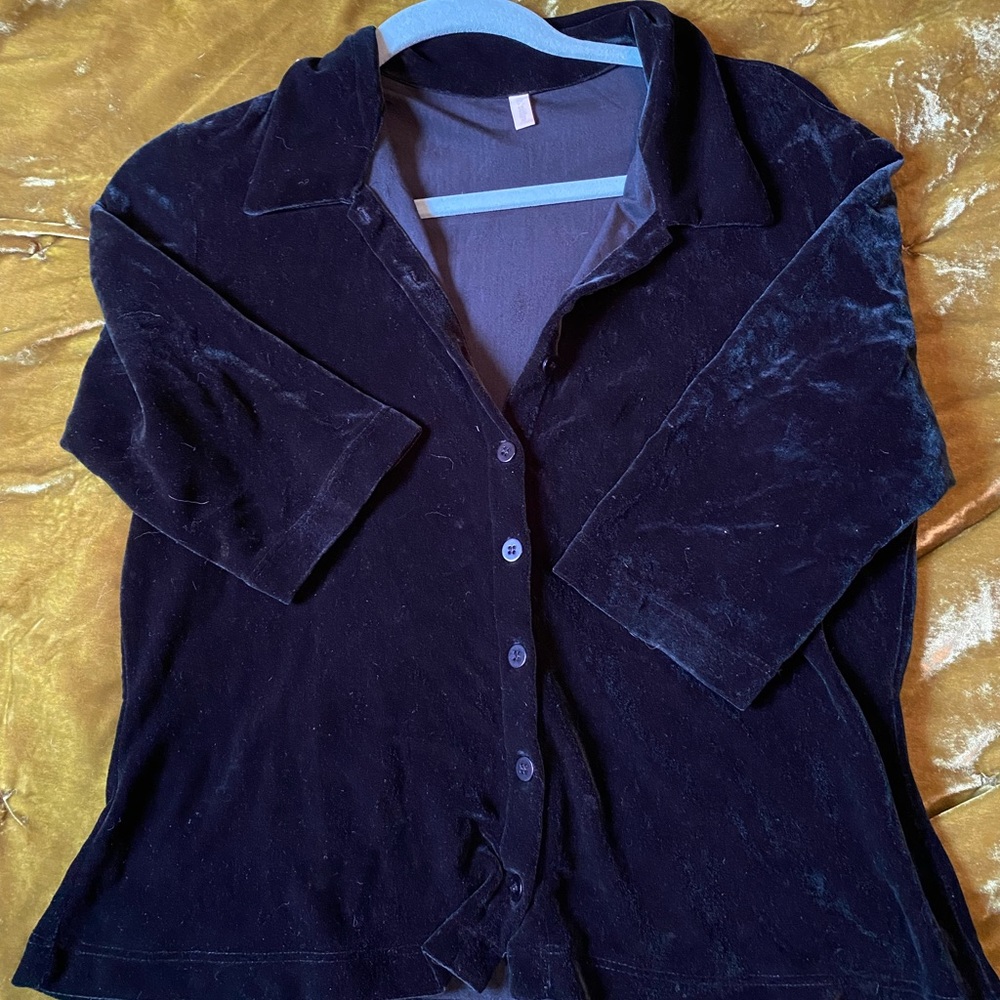 C.C outlaw velvety top